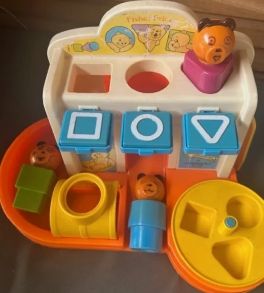 Jouet est le Fisher-Price #413 Shapes & Slides Playground S – photo 5